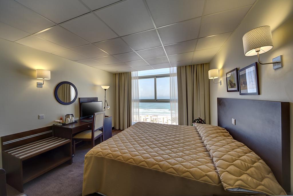 Ajman Beach Hotel Екстер'єр фото