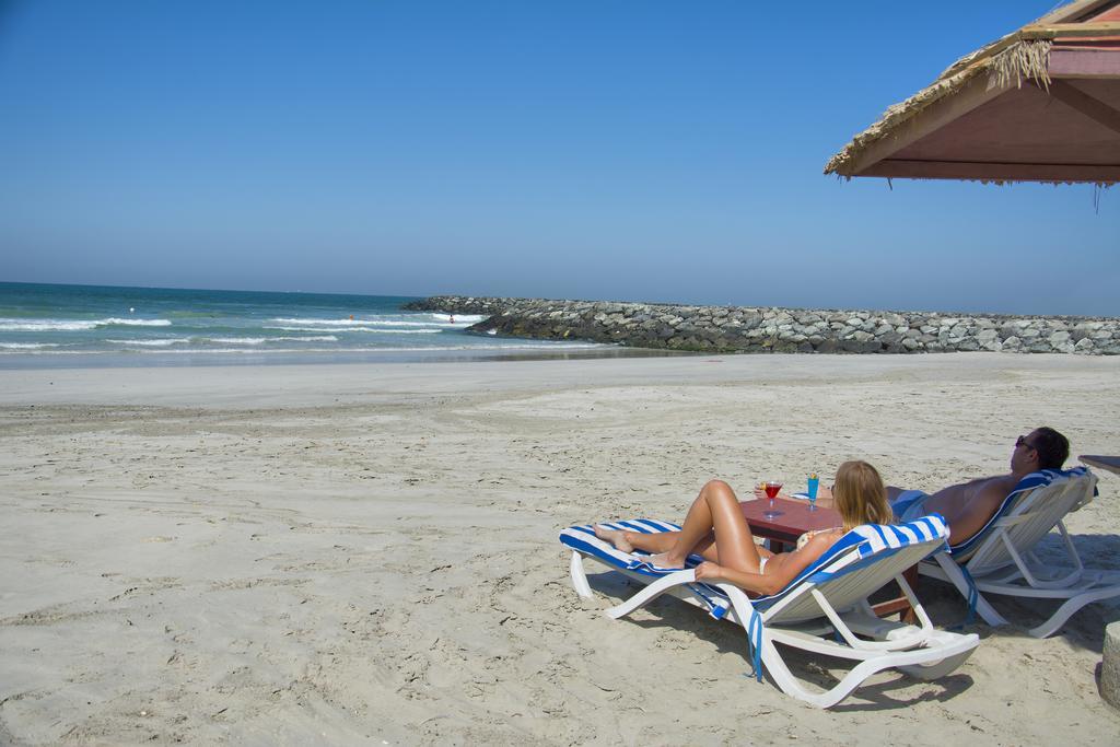 Ajman Beach Hotel Екстер'єр фото