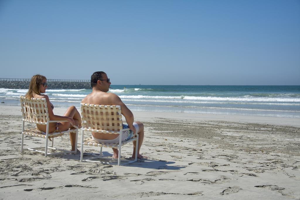 Ajman Beach Hotel Екстер'єр фото