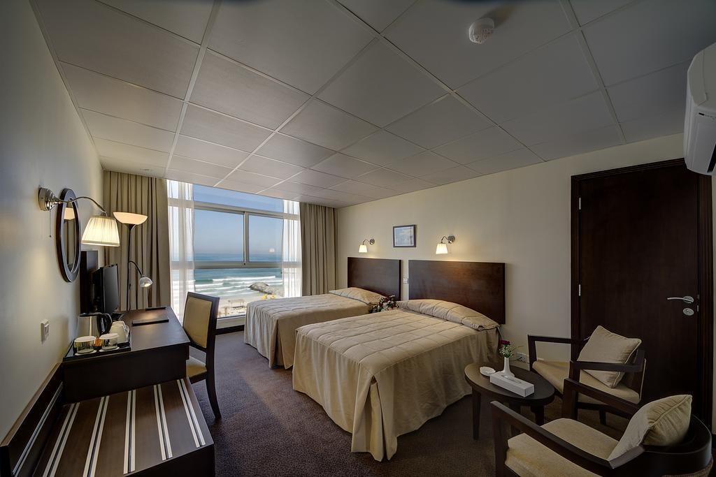 Ajman Beach Hotel Екстер'єр фото