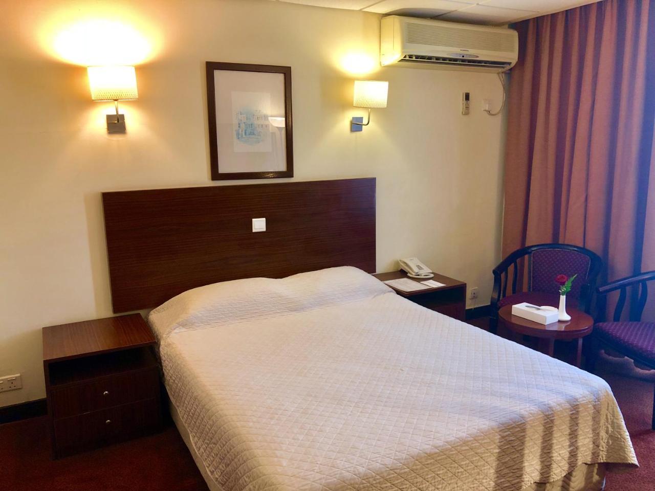 Ajman Beach Hotel Екстер'єр фото